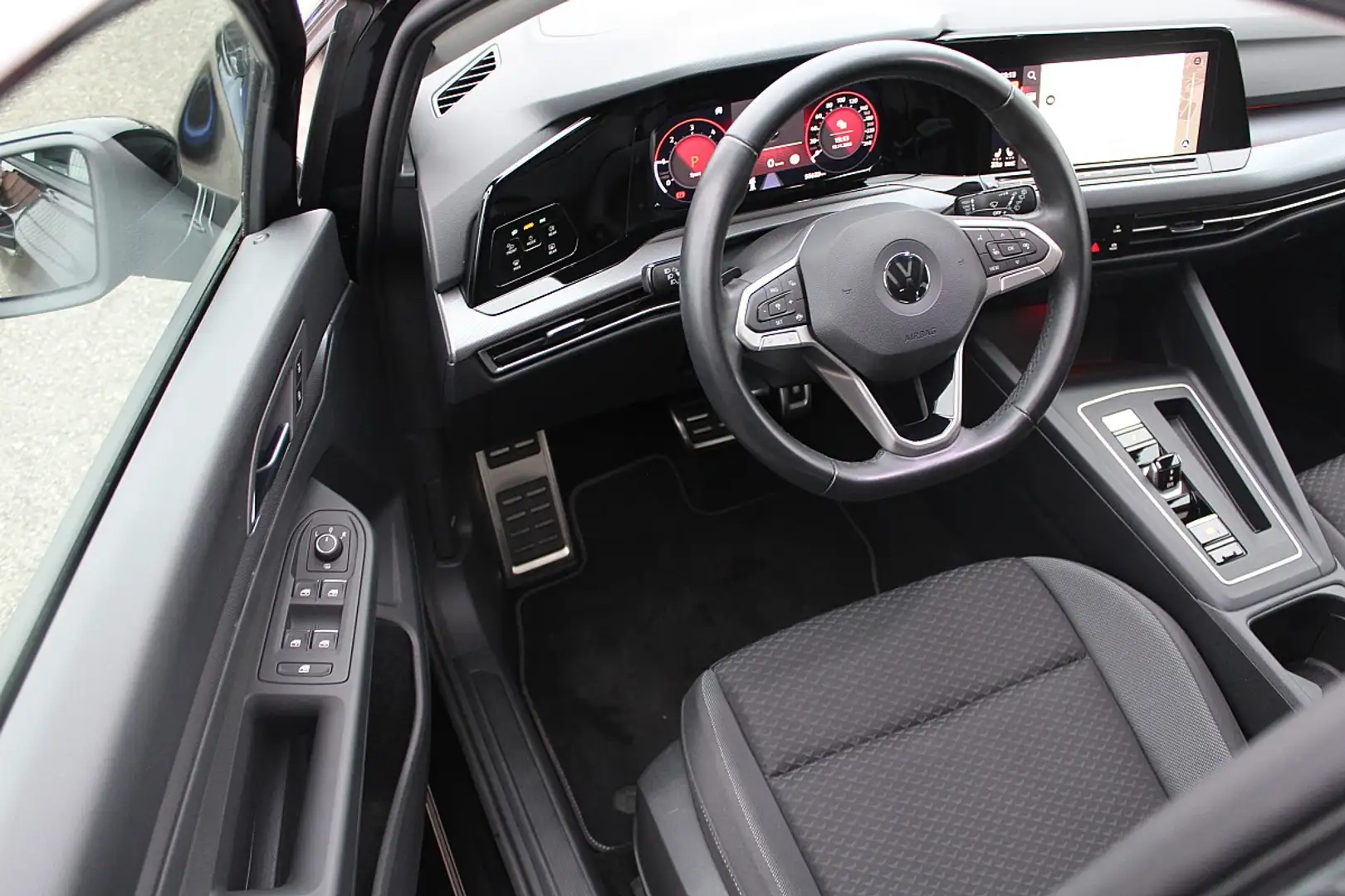 Volkswagen Golf 2,0 TDI Life DSG Matrix Led, Schiebedach, Head ... Noir - 2