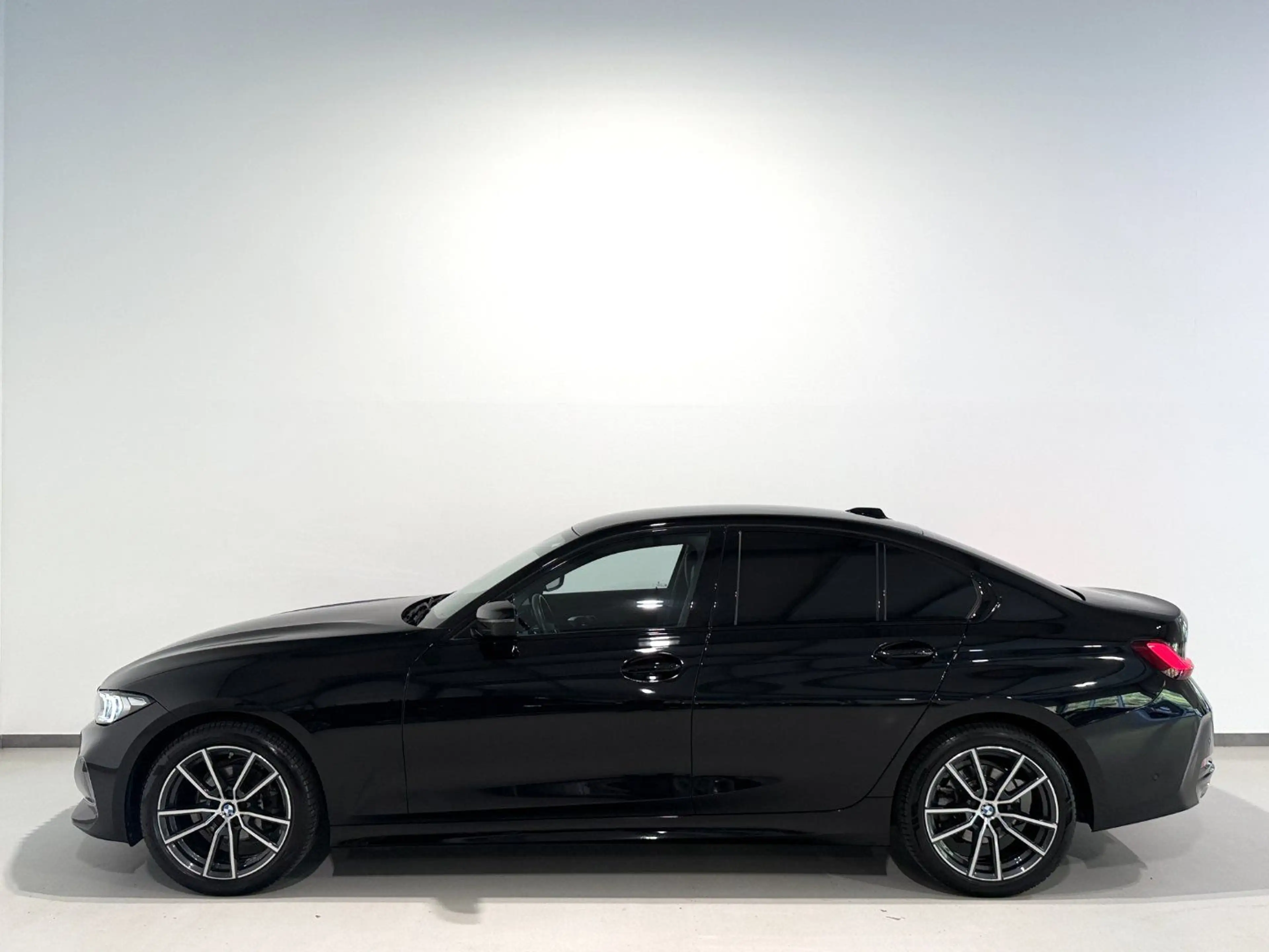 BMW 318 D G20 LCI/HEAD-UP/Harman&Kardon/KEYLESS/Memory/Ka — photo 5