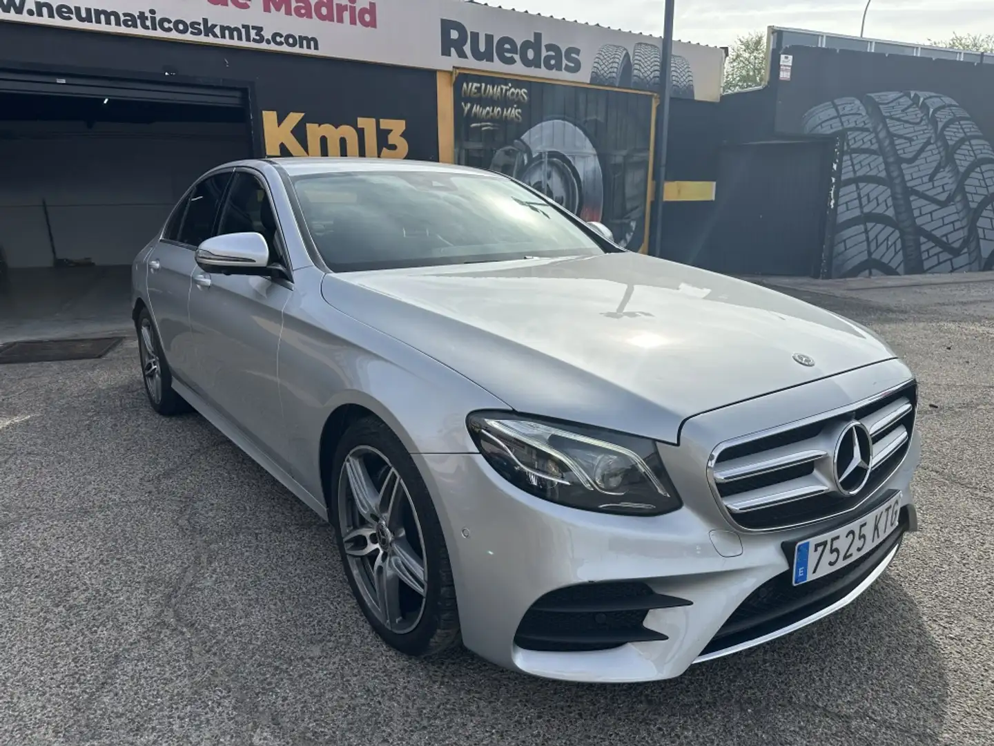 Mercedes-Benz E 220 220d 9G-Tronic 194 Gris - 2
