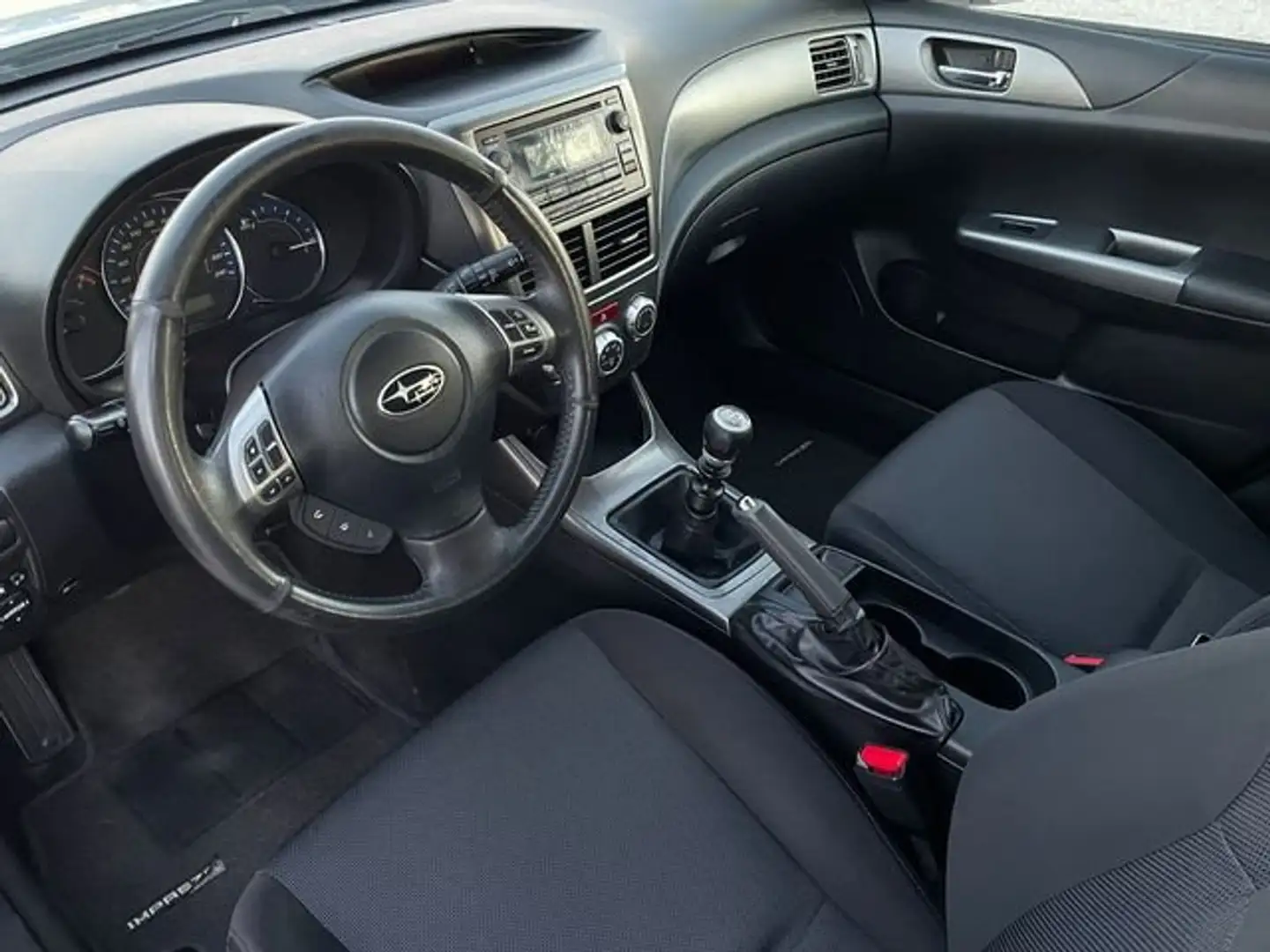 Subaru Impreza 2.0D Rally Edition Gris - 2