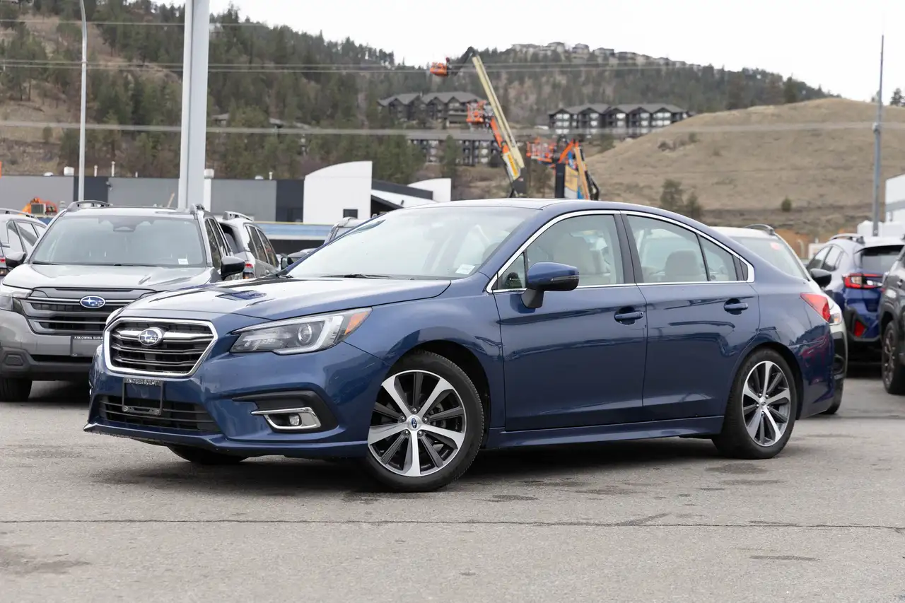 Subaru Legacy снимка Subaru Legacy