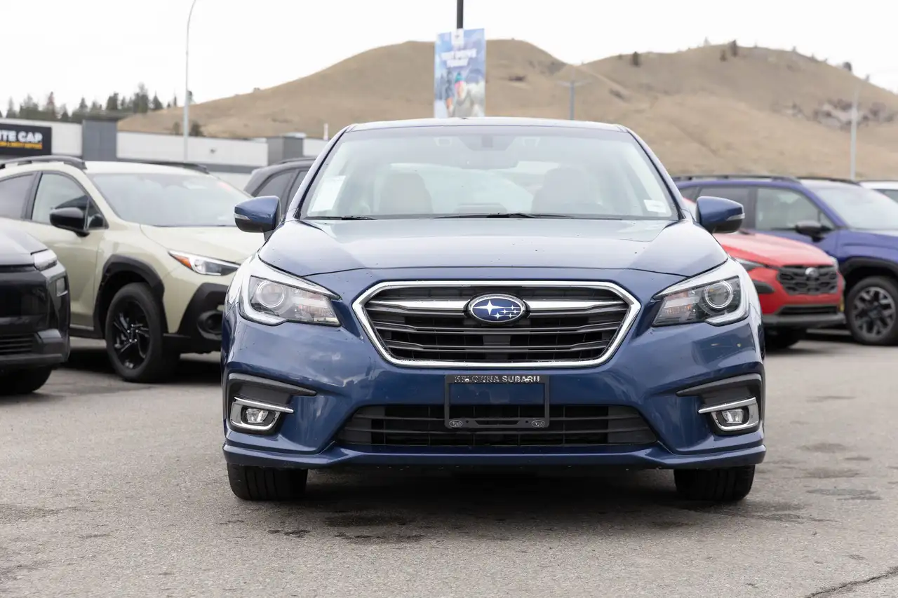 Subaru Legacy снимка Subaru Legacy