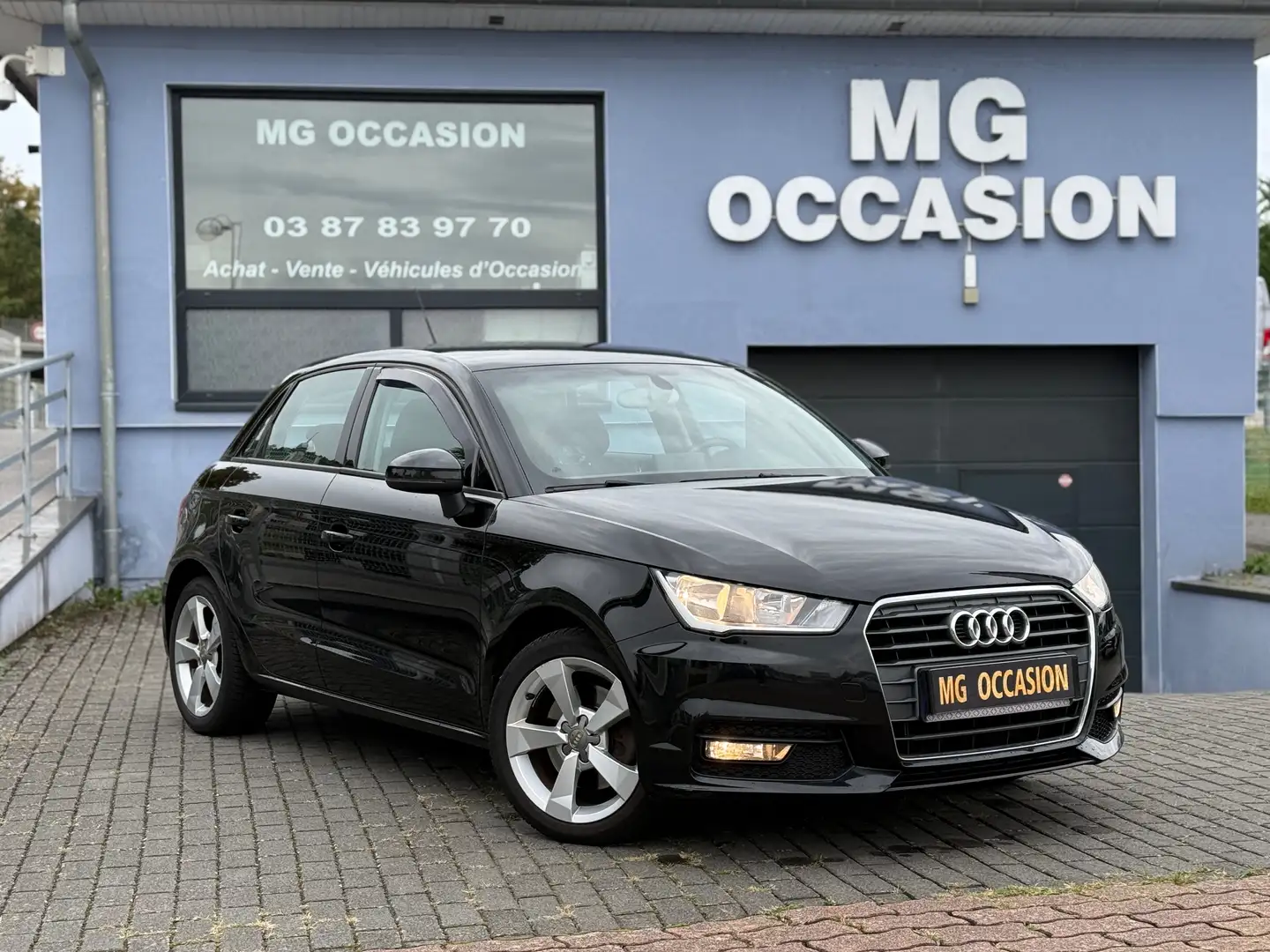Audi A1 A1 Sportback 1.6 TDI 116 Ambition stronic Noir - 1