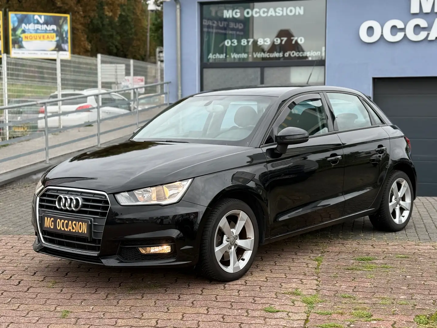 Audi A1 A1 Sportback 1.6 TDI 116 Ambition stronic Noir - 2