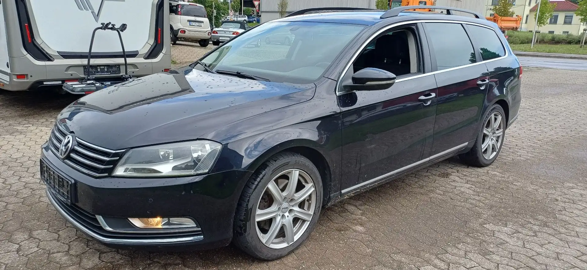 Volkswagen Passat Variant Comfortline BlueMotion 4Motion Schwarz - 1