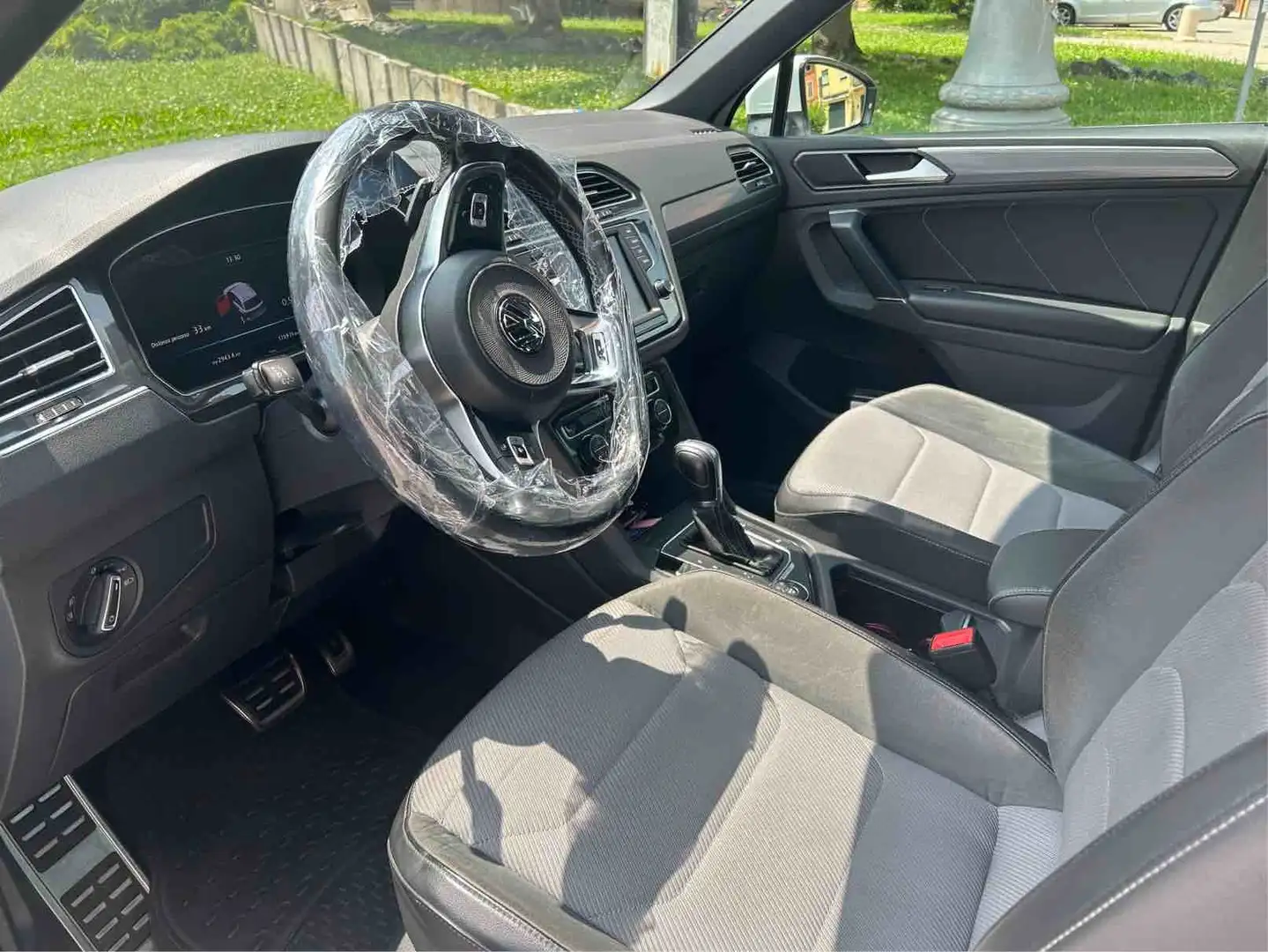 Volkswagen Tiguan Tiguan II 2016 2.0 tdi 4motion 150cv dsg RLINE Bianco - 2