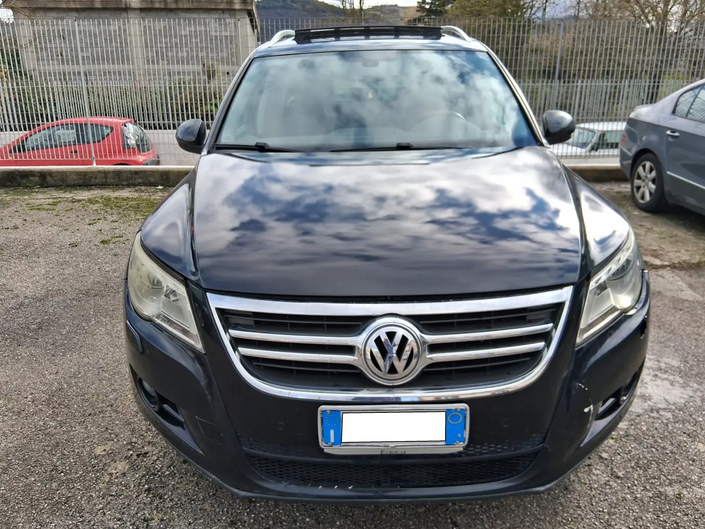 Volkswagen Tiguan 2.0 tdi Sport  E Style 140 CV  4 Motion Nero - 1