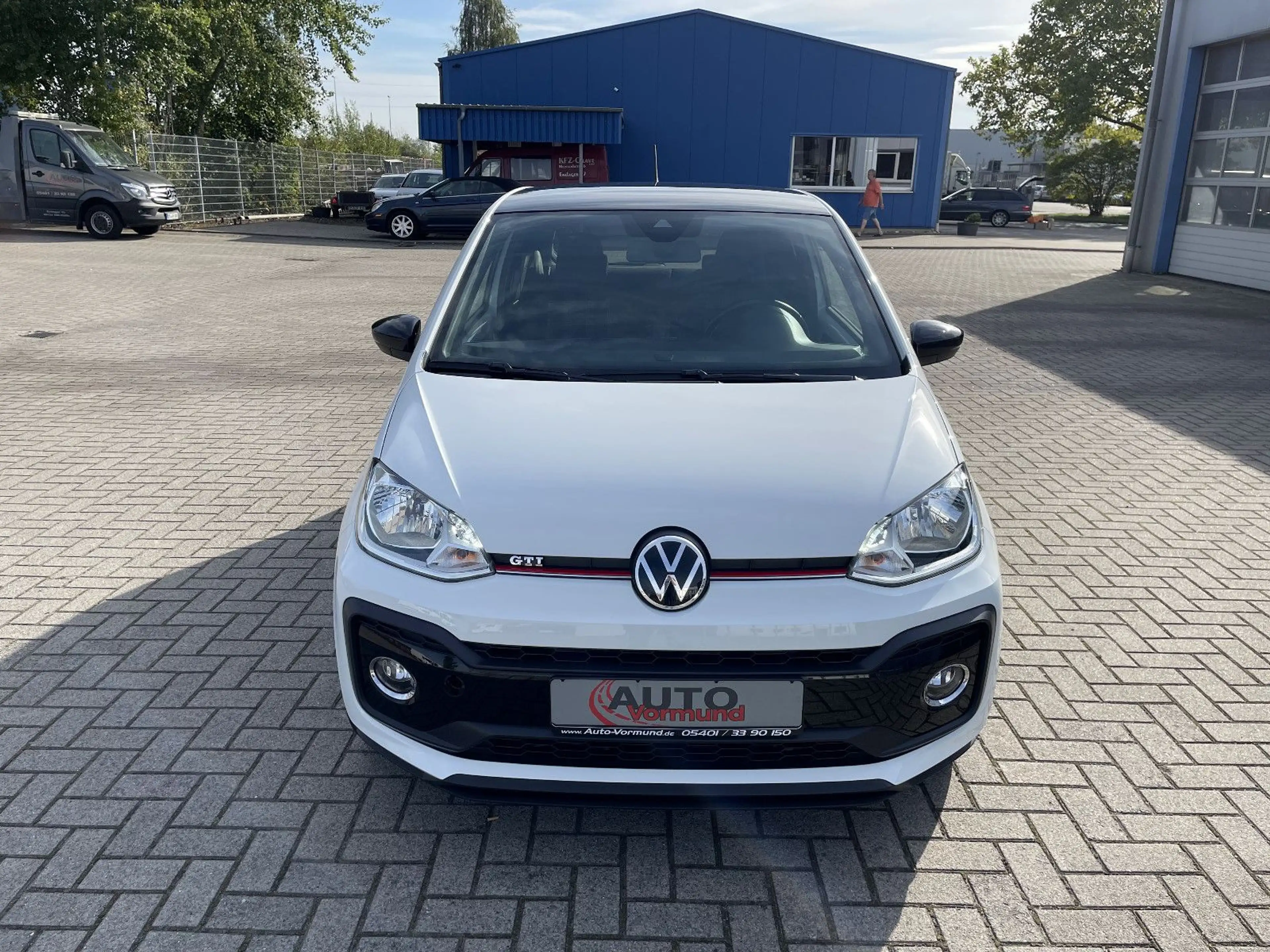 Volkswagen up! GTI — photo 3
