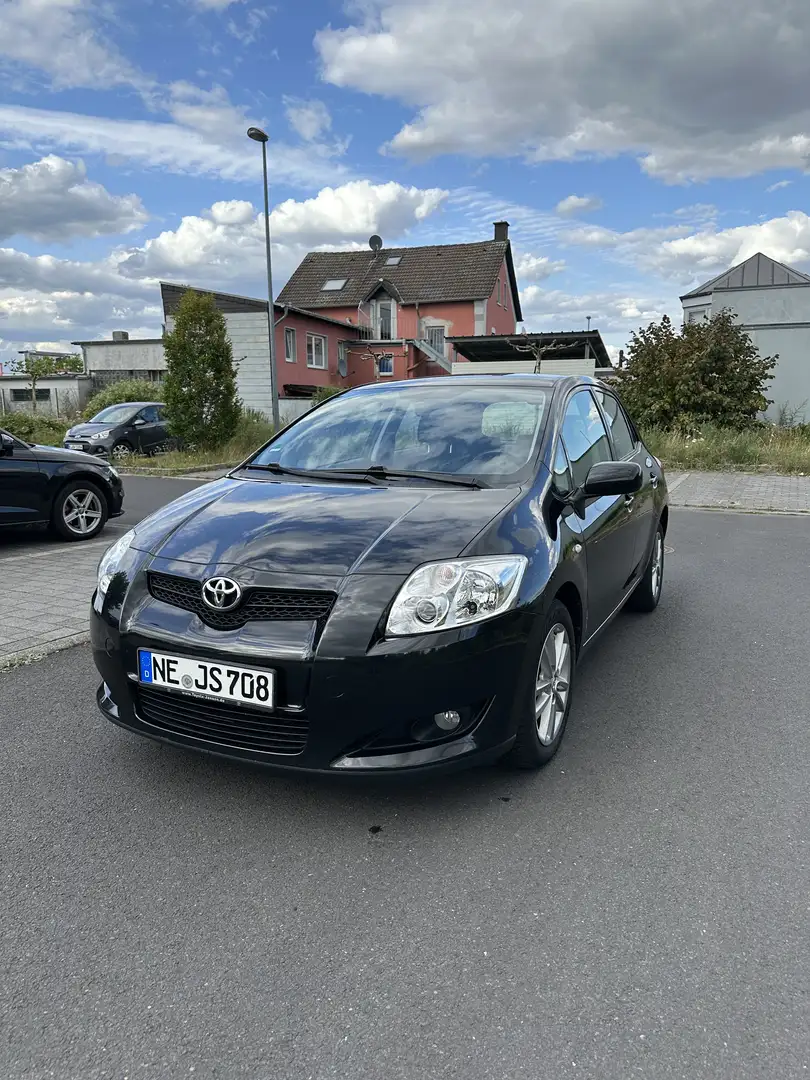 Toyota Auris 2.0 D-4D - 1