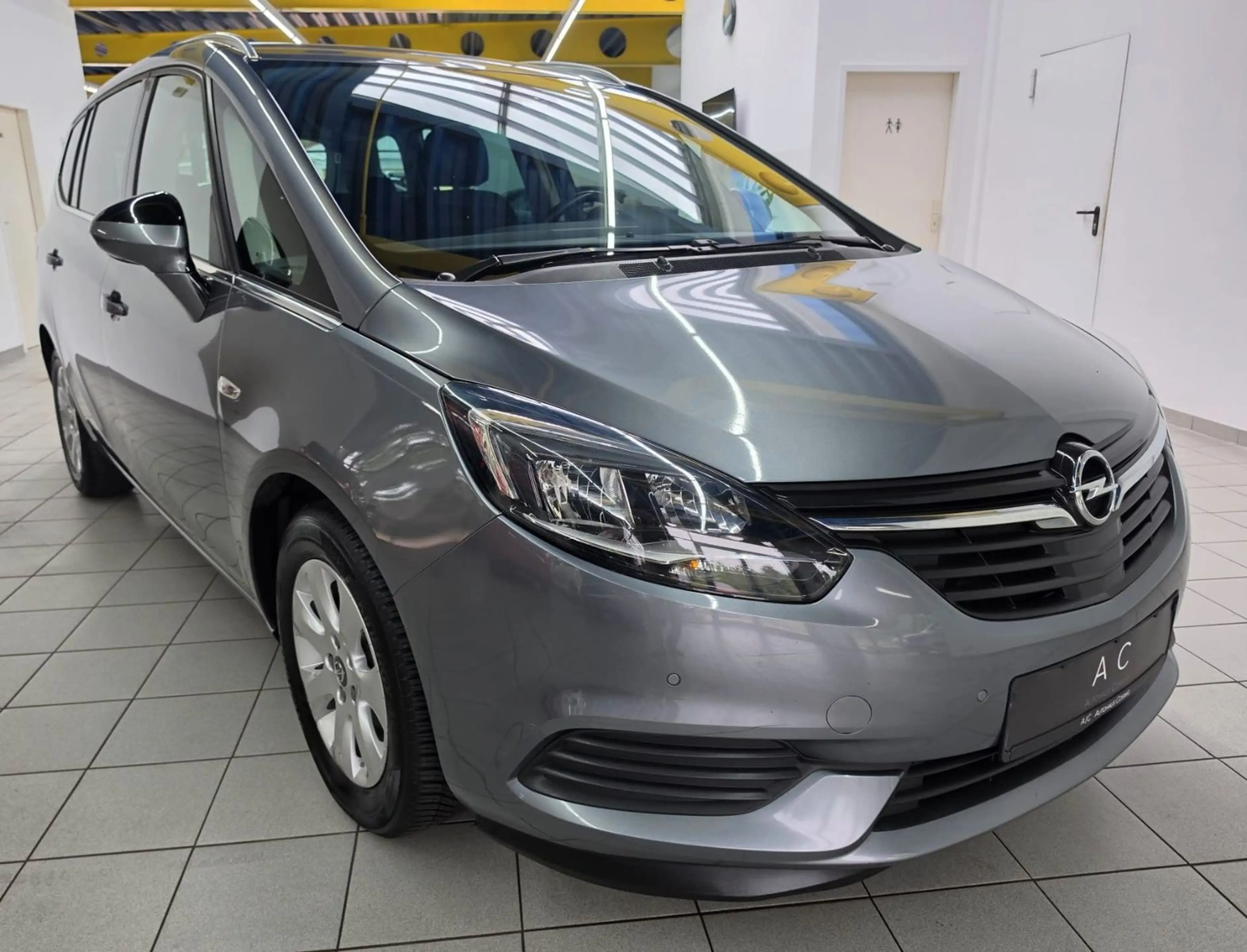 Opel Zafira Tourer INNOVATION ,2.Hand,7-Sitzer — photo 3