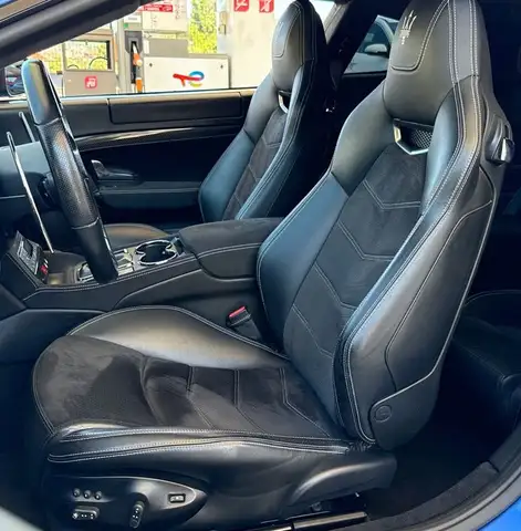 Maserati Granturismo view 7
