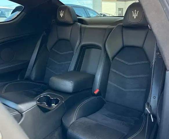 Maserati Granturismo view 8