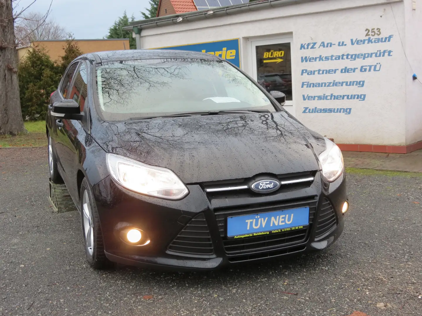 Ford Focus 1,6l Klima!Alu 16 Zoll!! Erst 76Tkm!! 5-türig Schwarz - 1