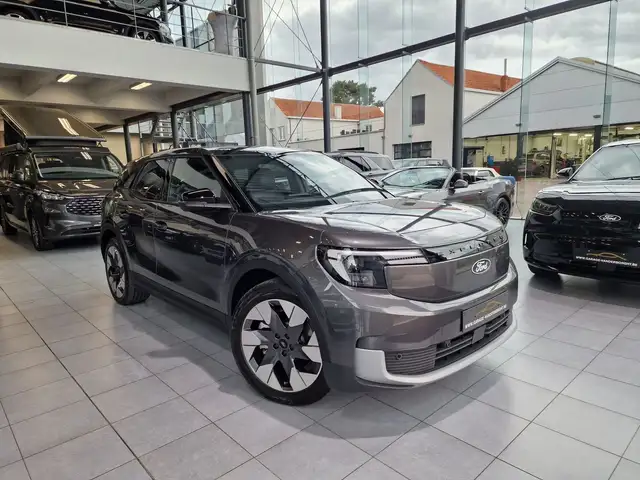 Ford Explorer PREMIUM EXTENDED RANGE-TAL VAN OPTIES