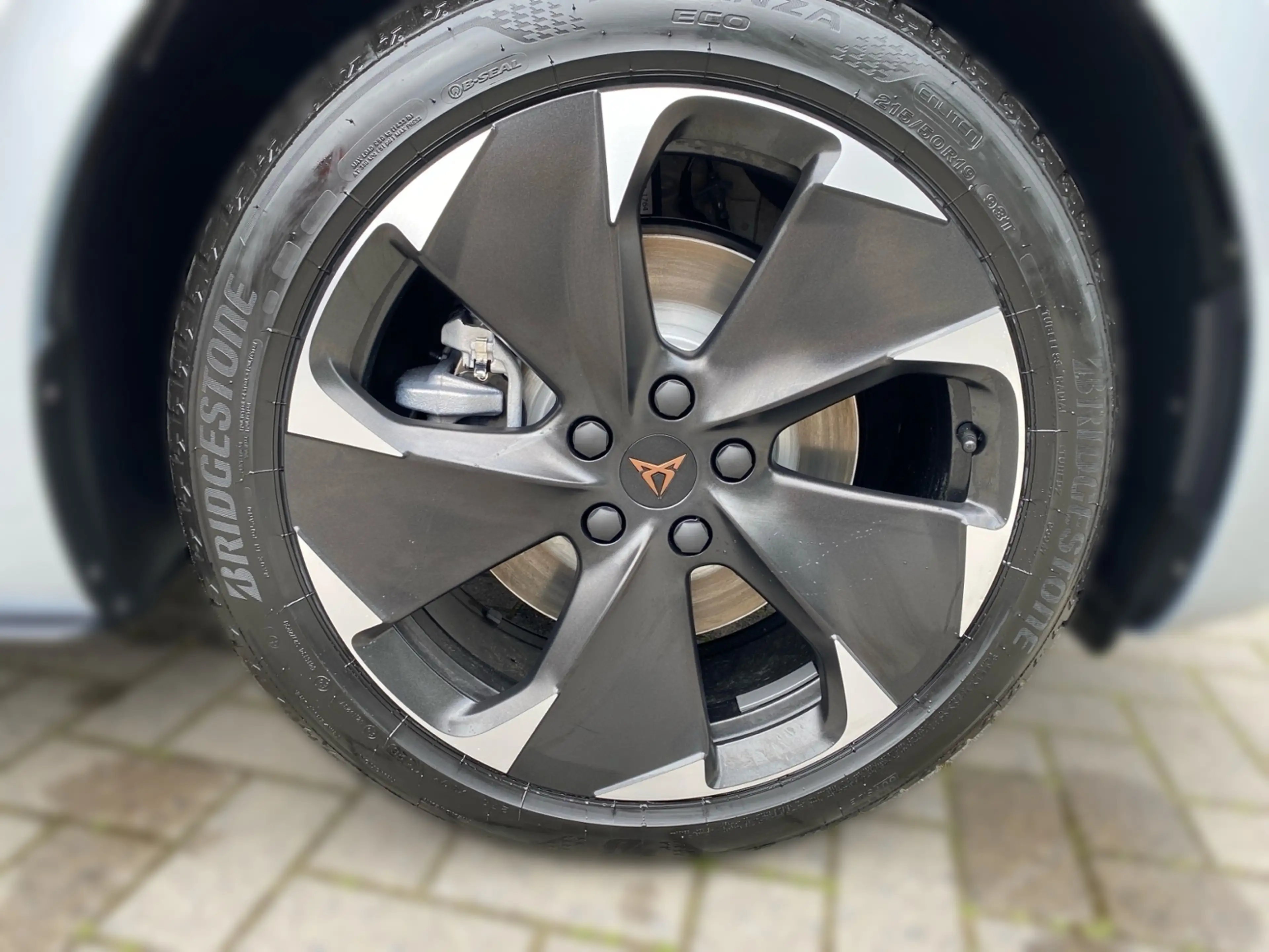 CUPRA Born 63 kWh e-BOOST +LED +ACC +CARPLAY +SHZ +19" +DAB — photo 8