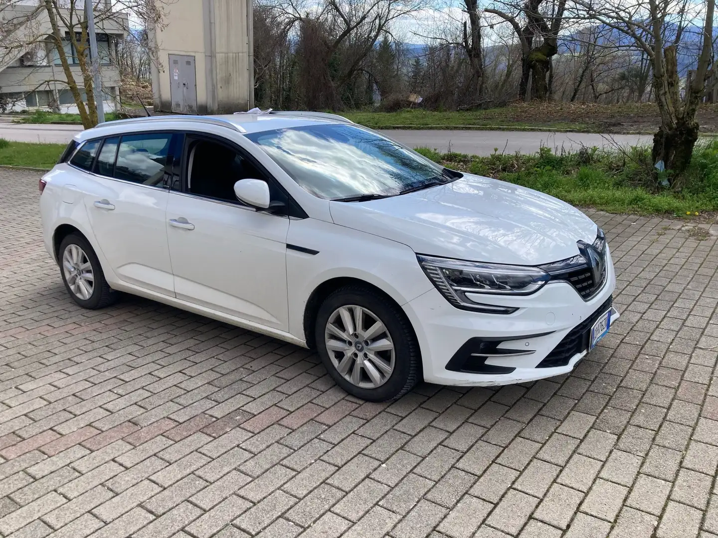 Renault Megane E-Tech - 1