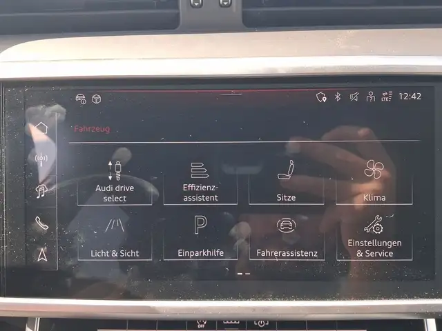 Audi S6 view 15