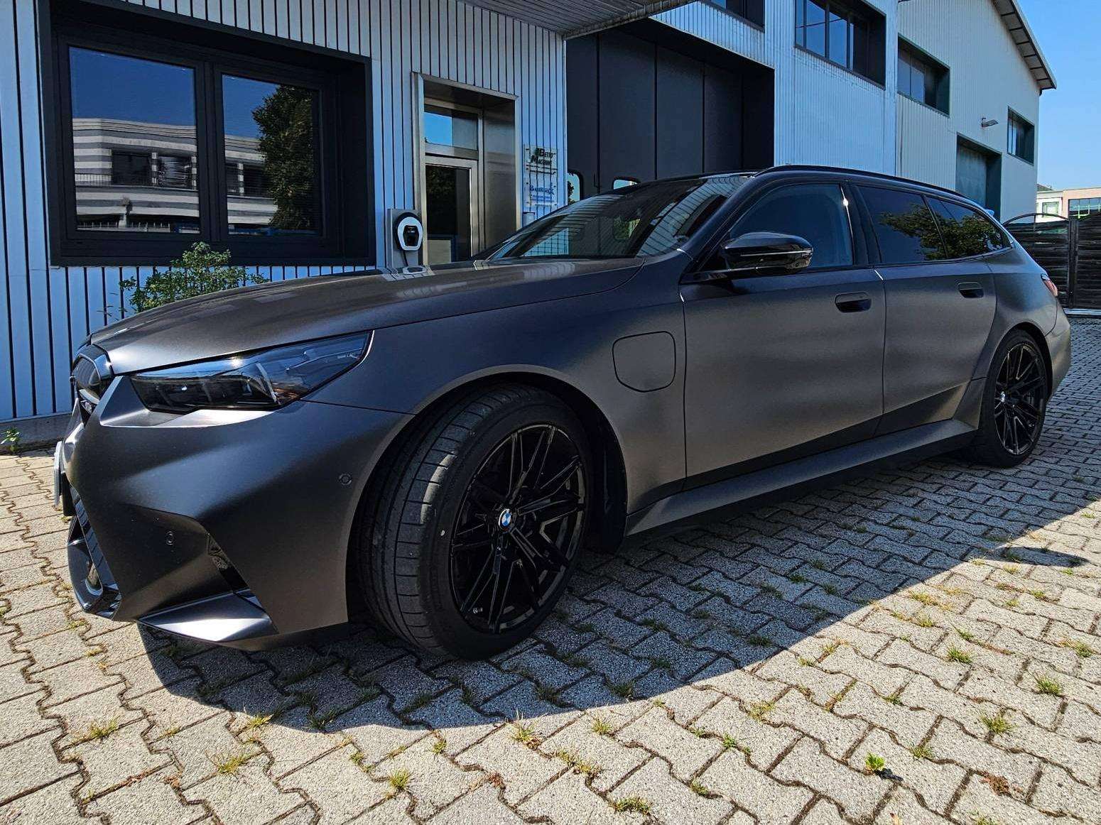 2025 BMW M5