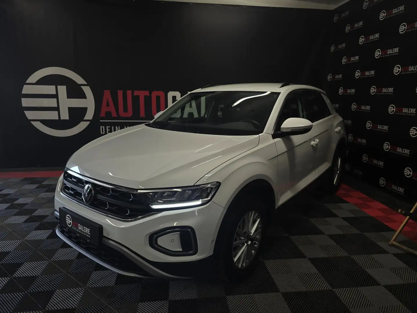 Volkswagen T-Roc T-Roc 2.0 TDI Life DSG *ACC*LED*NAVI* Weiß - 1