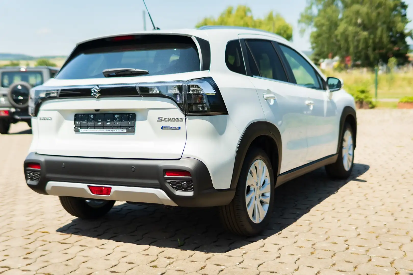 Suzuki S-Cross 1.4 Boosterjet Hybrid Comfort Weiß - 2