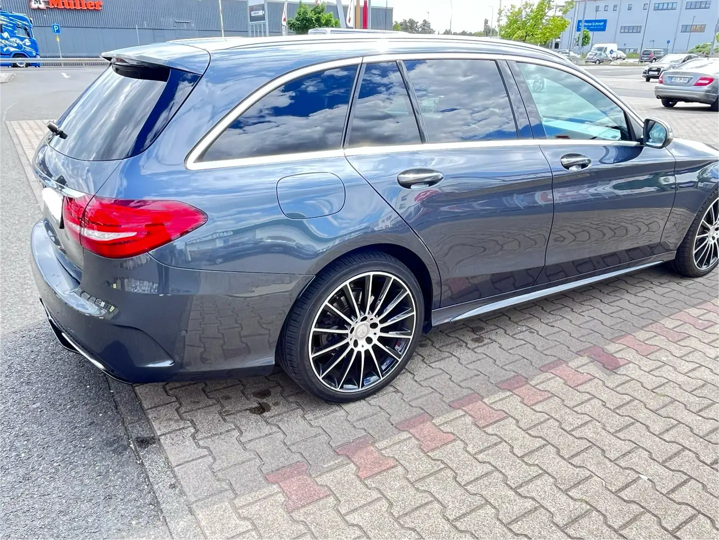 Mercedes-Benz C 220 (BlueTEC) d T 7G-TRONIC AMG Line +airmatic Problem - 1