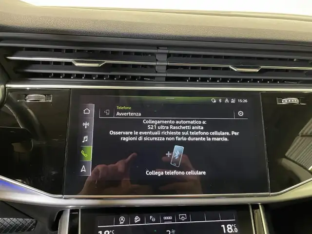 Audi Q8 view 13