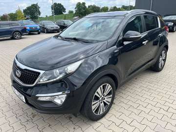 Spirit 4WD 2.0CRDI AHK Navi Xenon Leder