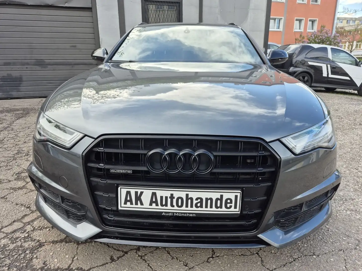 Audi A6 Avant 3.0 TDI quattro S Line Black Edition Grijs - 2