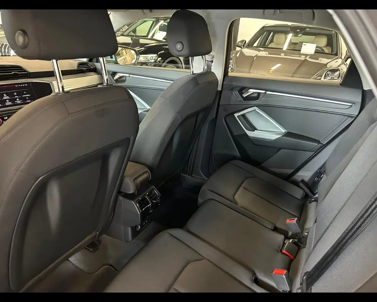 2023 Audi Q3 SPB 35 TDI quattro S tronic Business Plus, photograph 12