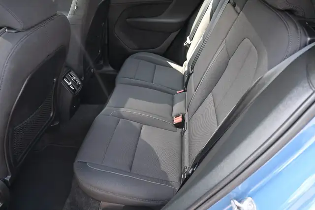 Volvo C40 view 13