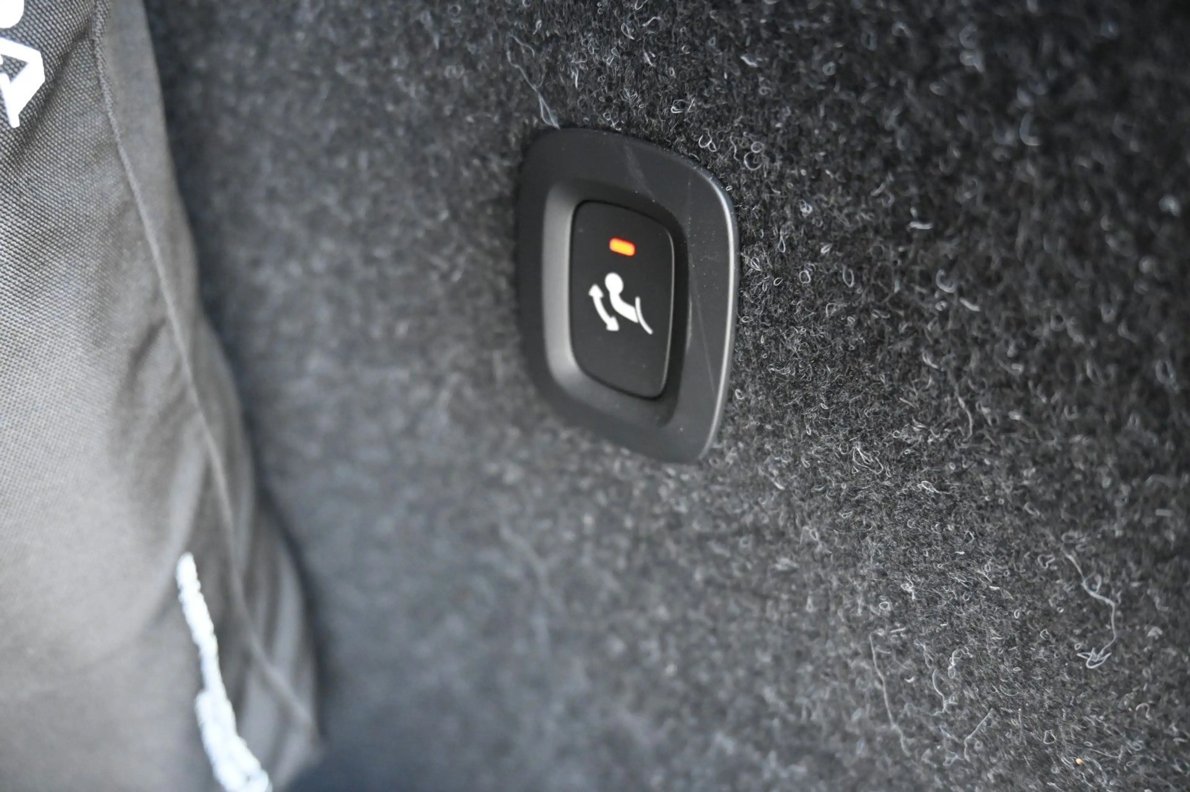 Volvo C40 Plus BEV Single Motor *AHK* — photo 9