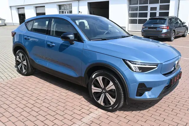 Volvo C40 view 4