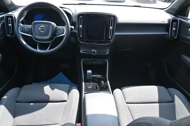 Volvo C40 view 14