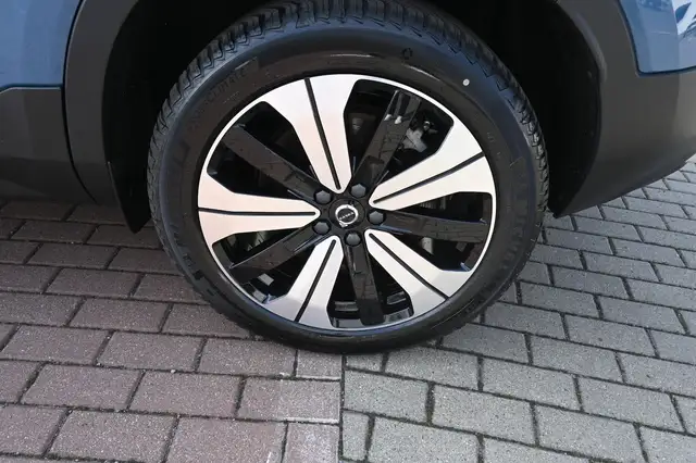 Volvo C40 view 12