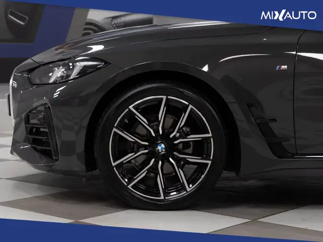 BMW 4 Series view 8