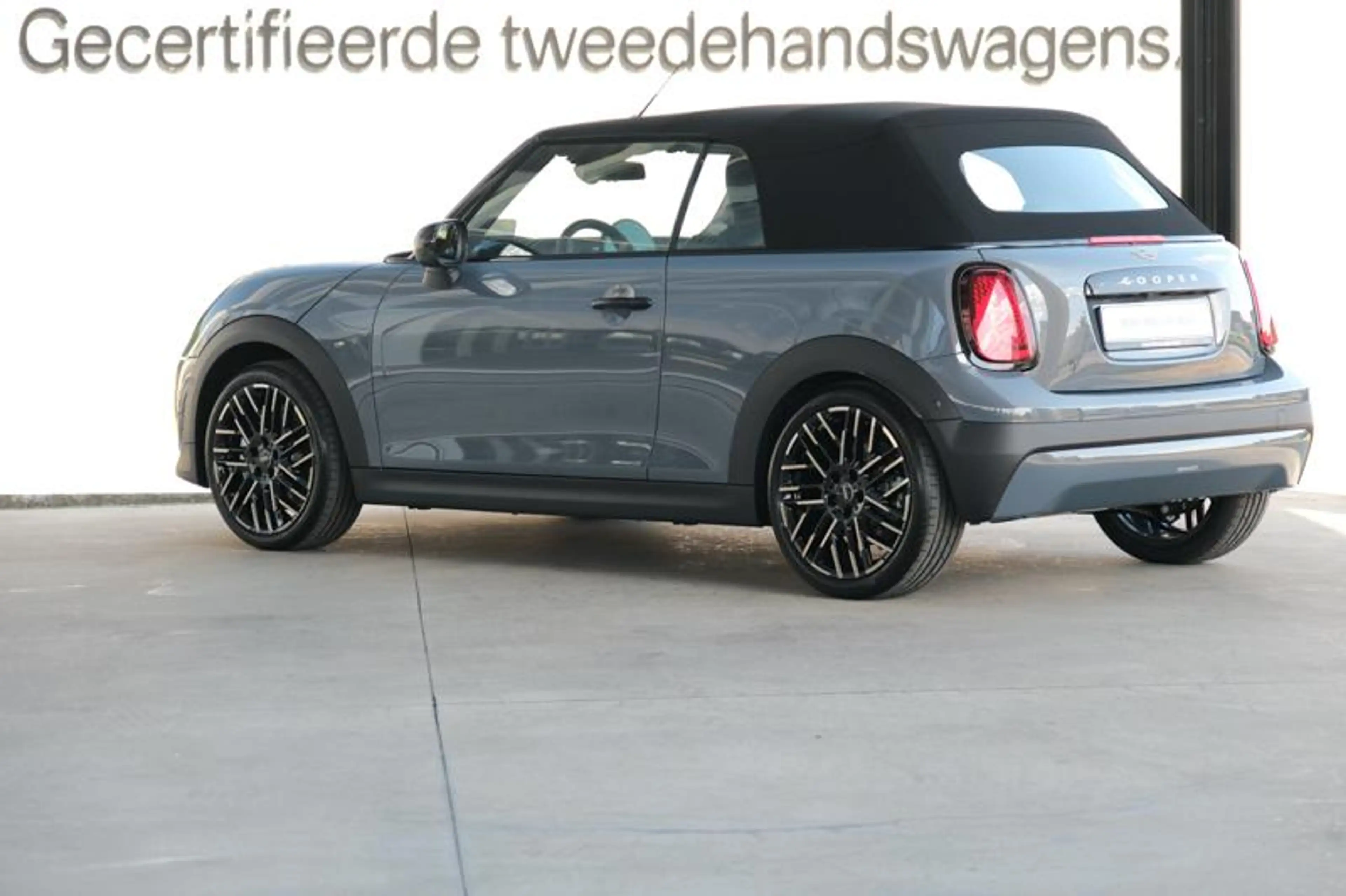 MINI Cooper Cabrio Cooper C Cabrio Favoured | H&K | HUD | — photo 11