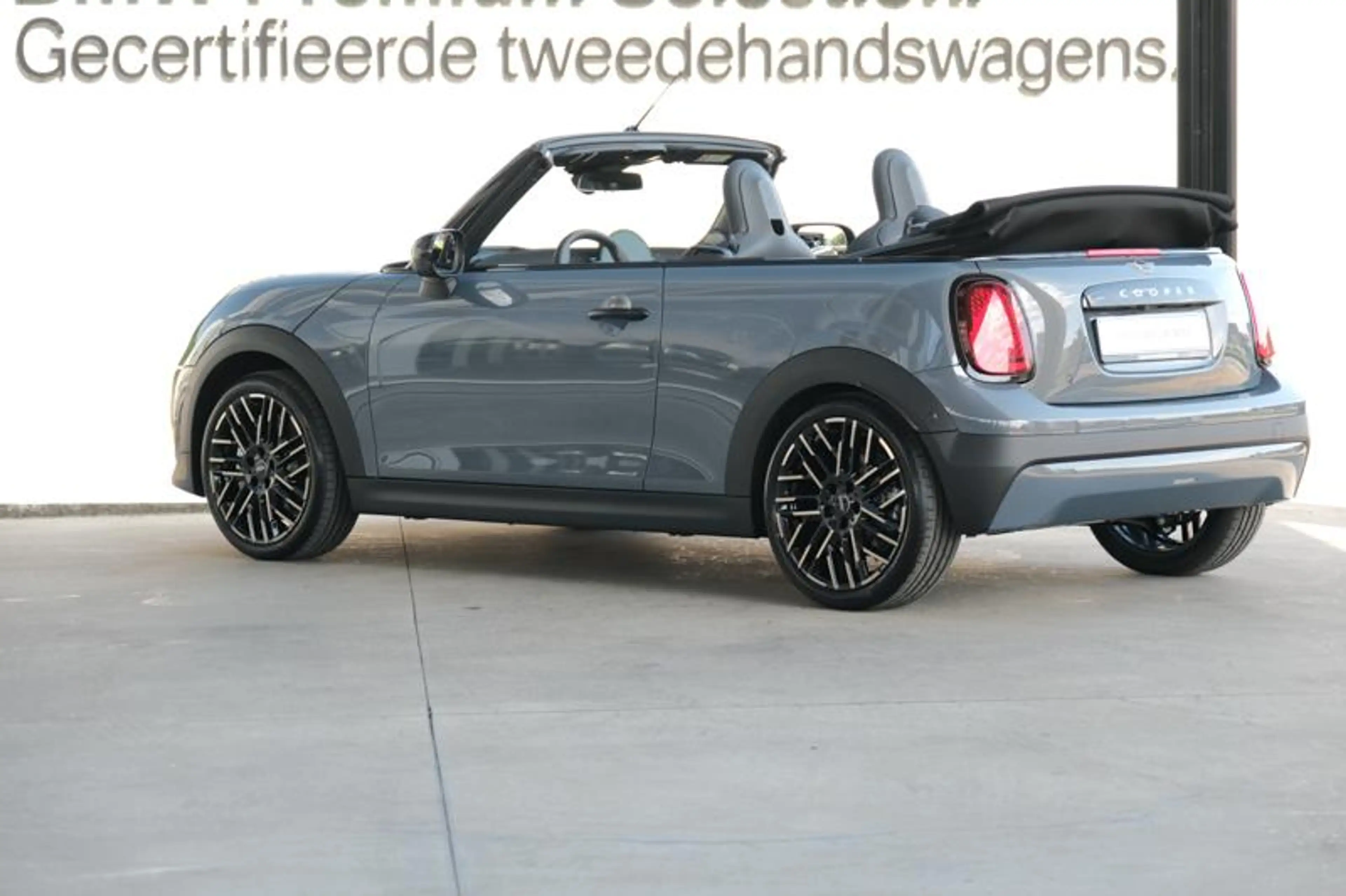 MINI Cooper Cabrio Cooper C Cabrio Favoured | H&K | HUD | — photo 10