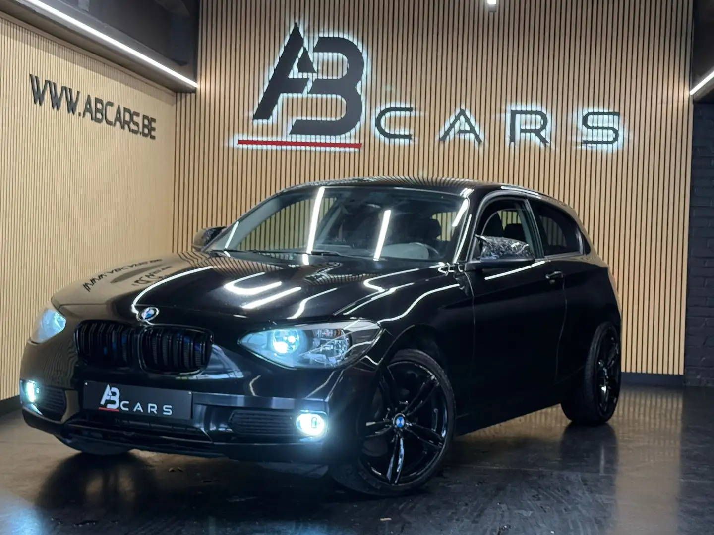 BMW 116 d EfficientDynamics Edition * GPS * SPORT * Negro - 1