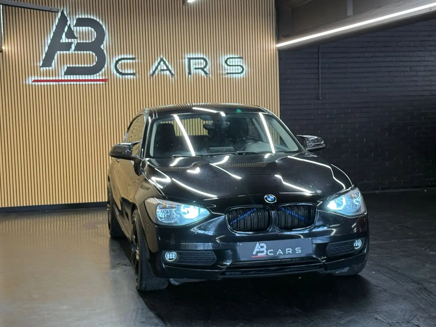 BMW 116 d EfficientDynamics Edition * GPS * SPORT * Negro - 2