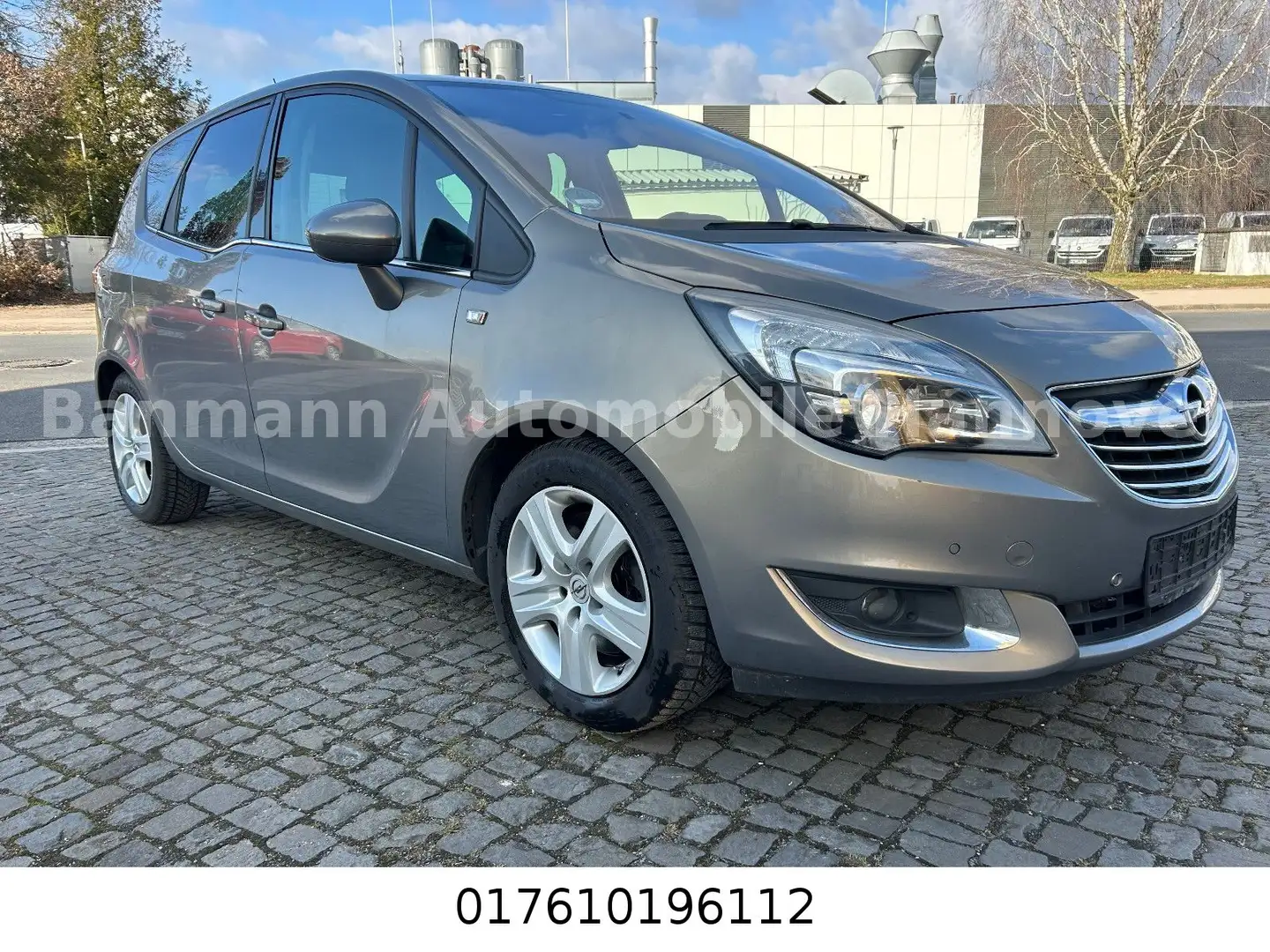 Opel Meriva B Innovation Braun - 1