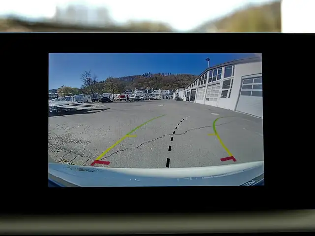 Fiat 500E view 9