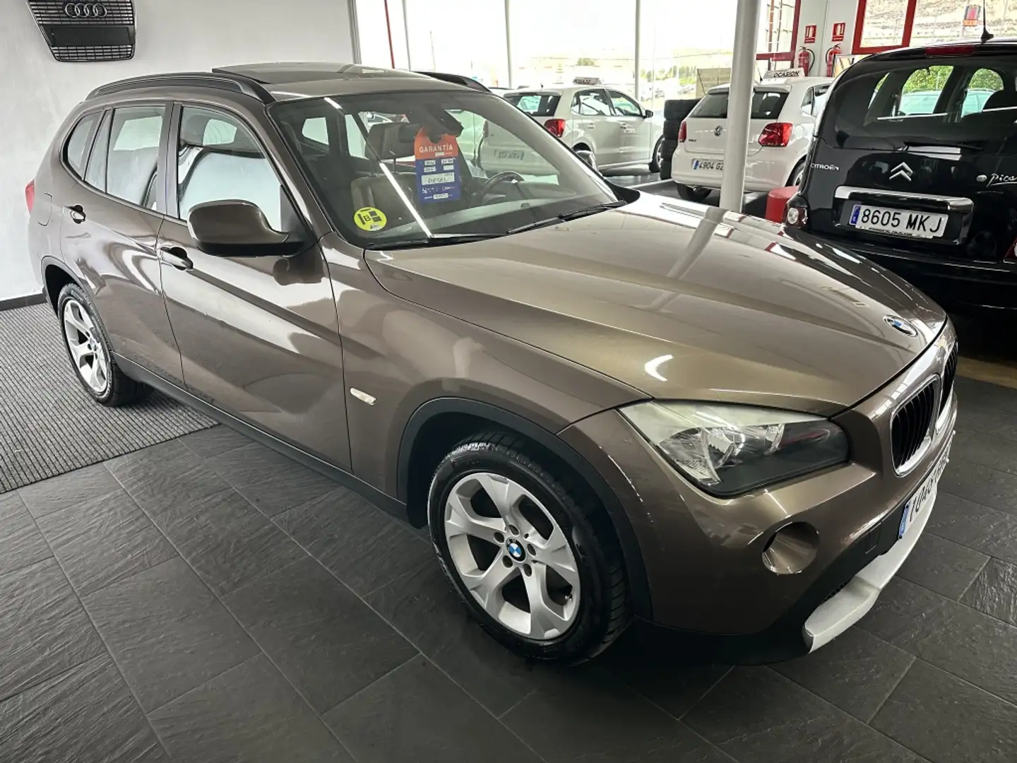 BMW X1 sDrive 18dA Brun - 1