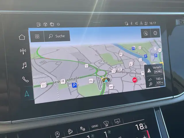 Audi Q7 view 14