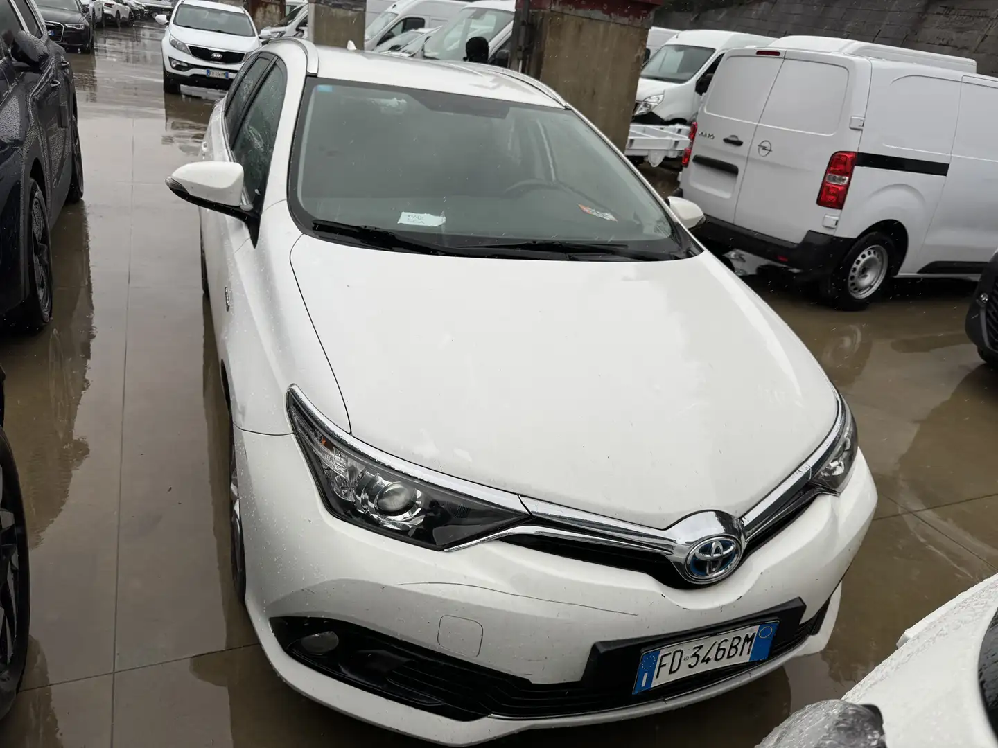 Toyota Auris SPORT 1.8 HYBRID LOUNGE Bianco - 1