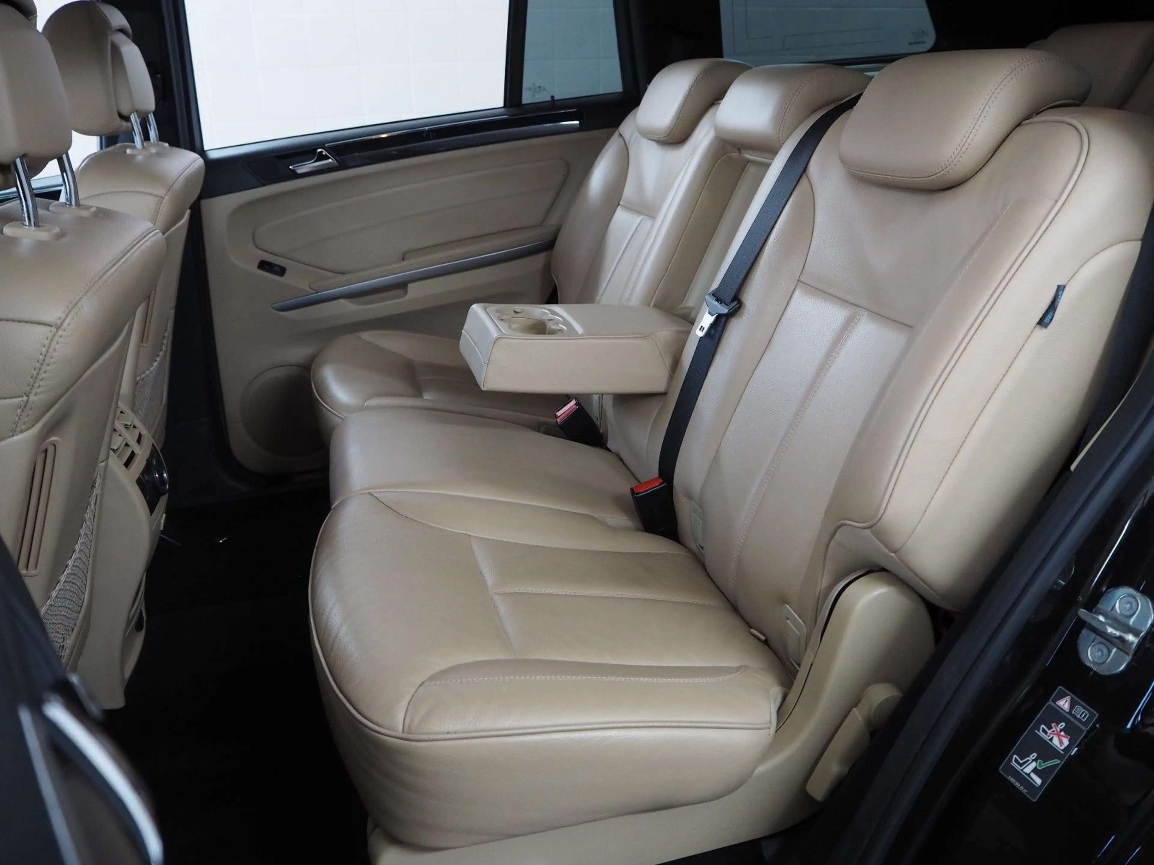 Mercedes-Benz GL 350 CDI BlueEfficiency 4Matic — photo 11