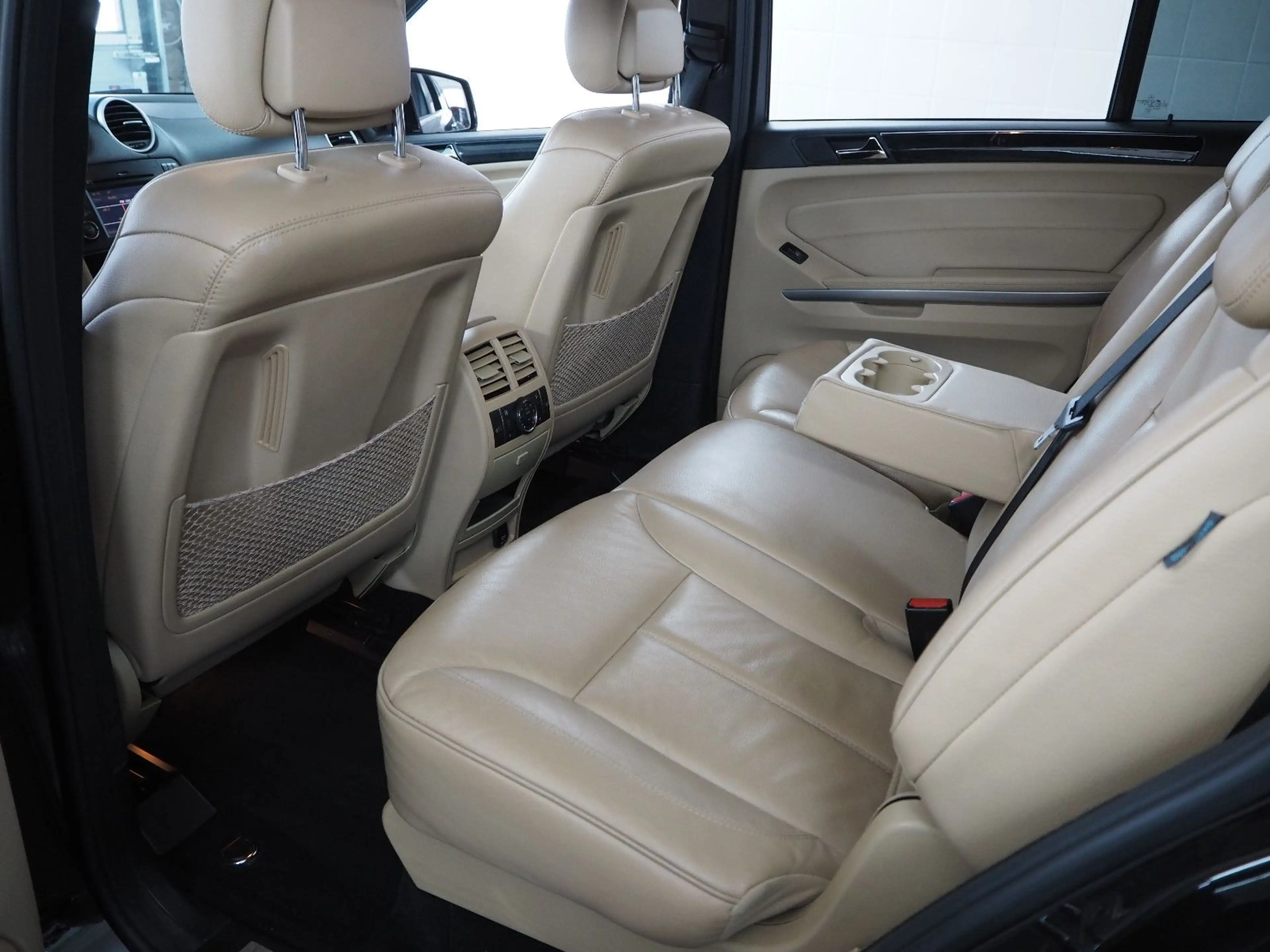 Mercedes-Benz GL 350 CDI BlueEfficiency 4Matic — photo 10