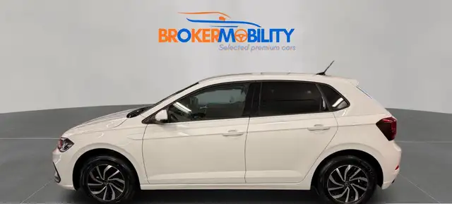 Volkswagen Polo view 6