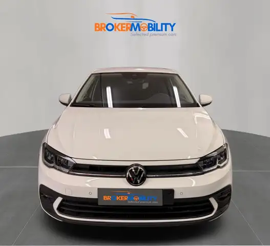 Volkswagen Polo view 5