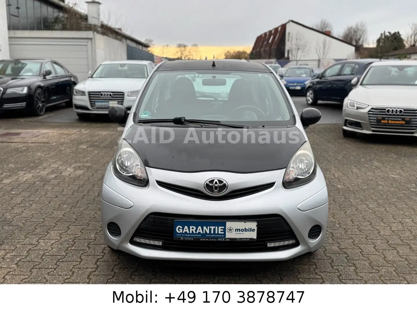 Toyota Aygo AYGO Cool*5 Türig*KLIMA*LED Plateado - 2