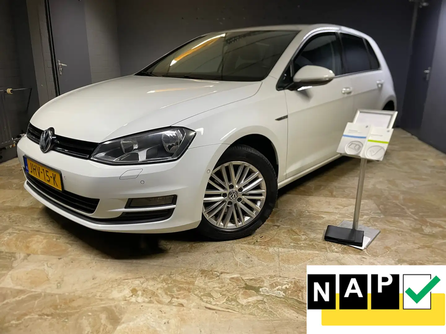 Volkswagen Golf TSI CUP Clima Lm Velgen 1.2 TSI Trendline Blanc - 1
